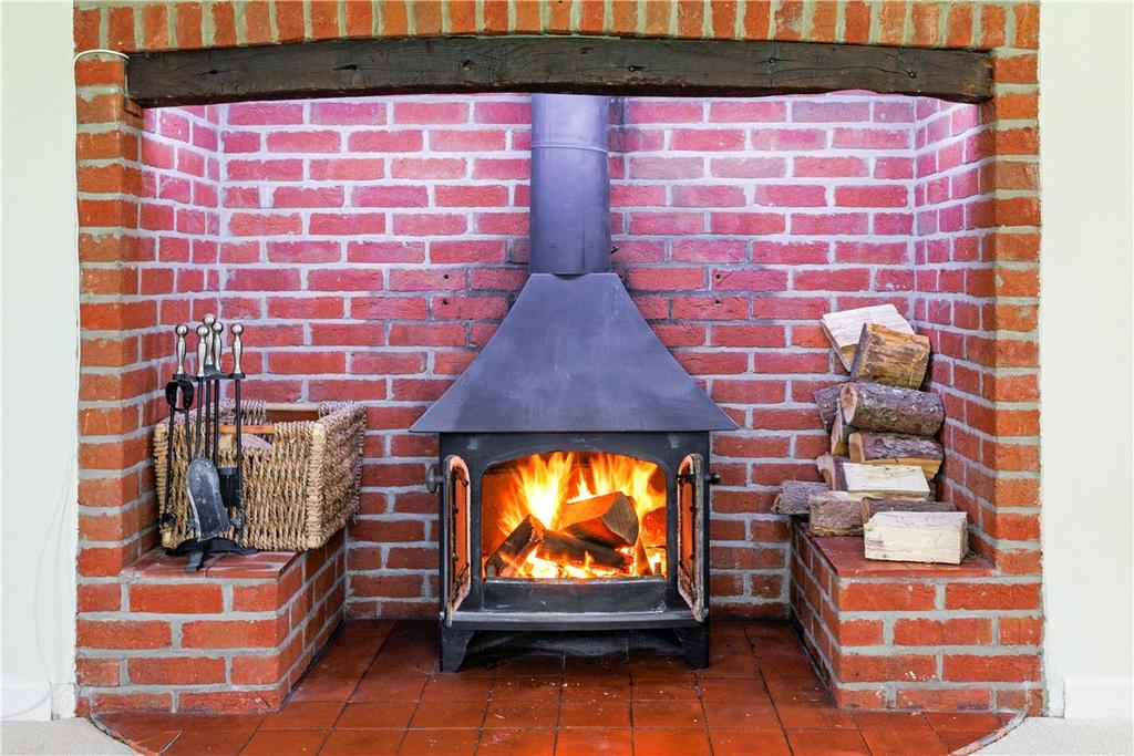 Sitting Rm Fireplace