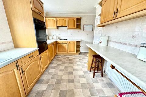 2 bedroom semi-detached bungalow for sale, Cradley Drive, Middlesbrough