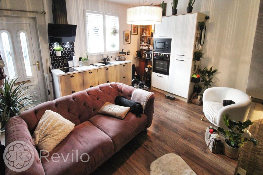 Lounge/Kitchen