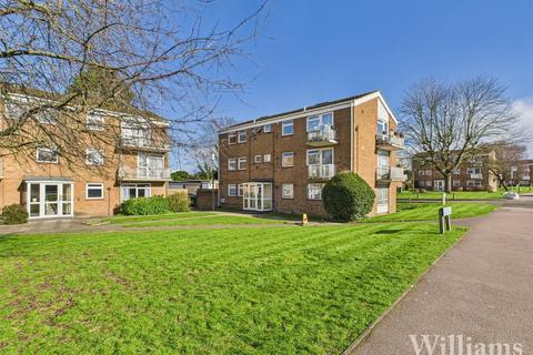 1 bedroom flat for sale, Hastoe Park, Aylesbury HP20