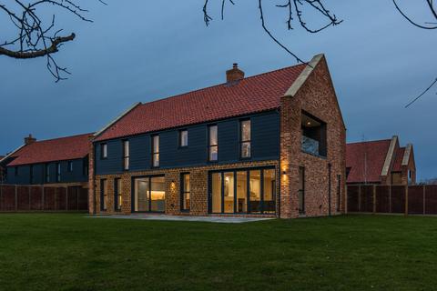 4 bedroom detached house for sale, Impressive new home, Ringstead