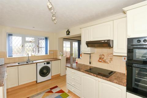 9 Orchard Way, North Bradley, Trowbridge, BA14 0SU