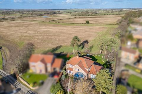 Highfields Back Lane, Aiskew, Bedale, DL8 1AU