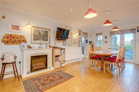 Highfields Back Lane, Aiskew, Bedale, DL8 1AU