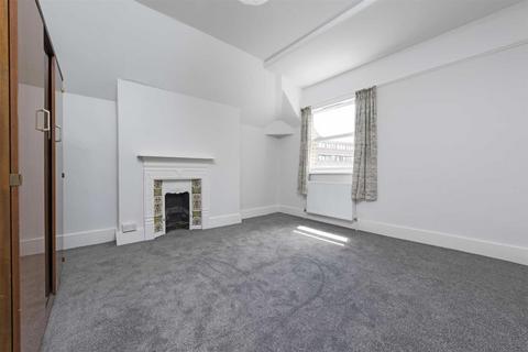 2 bedroom flat to rent, Warwick Mansions, Lower Richmond Road, Putney