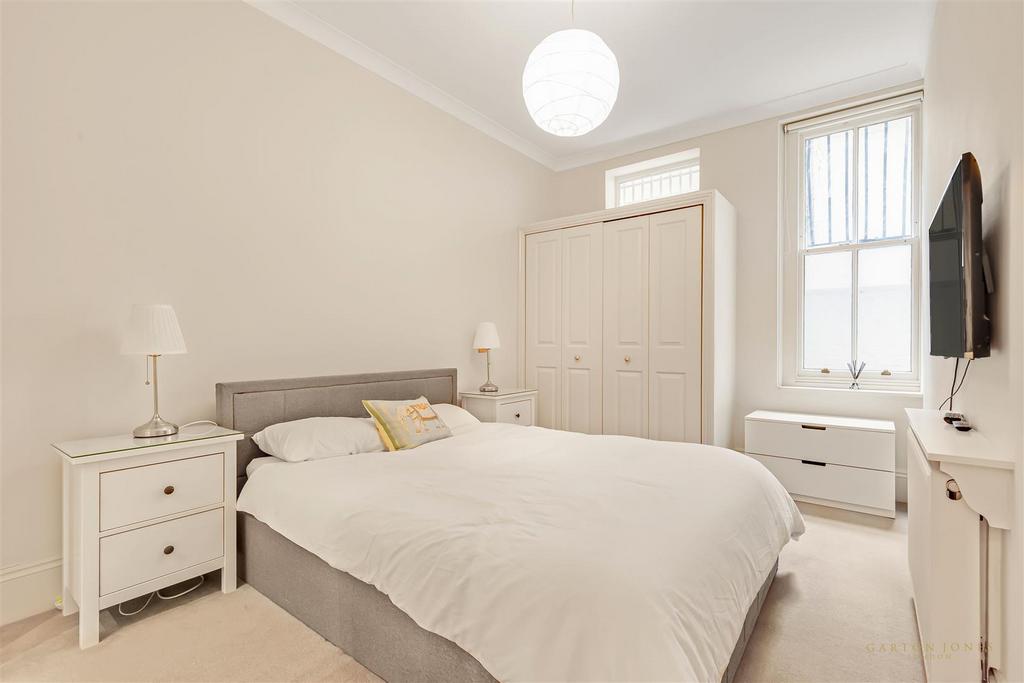 Bedroom.JPG