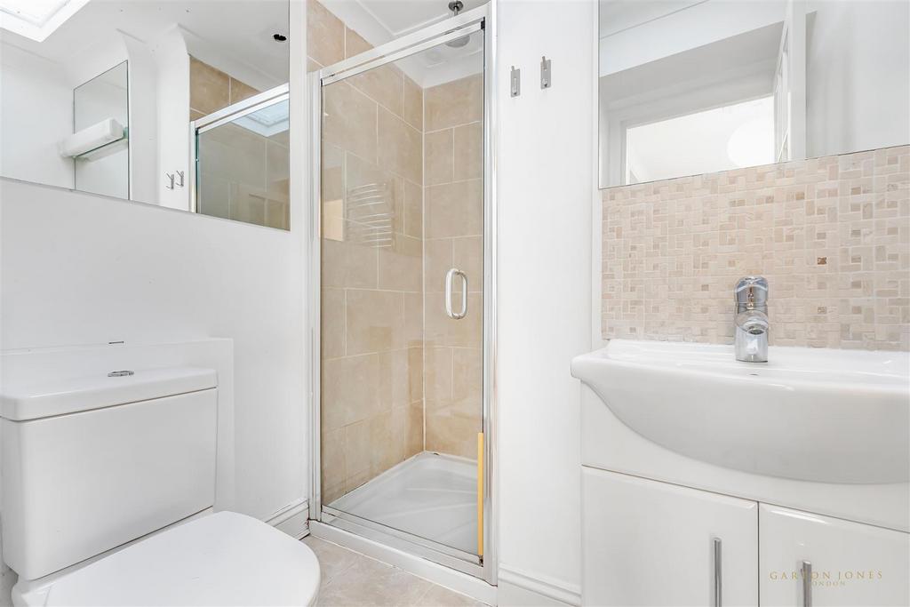 Shower Room.JPG