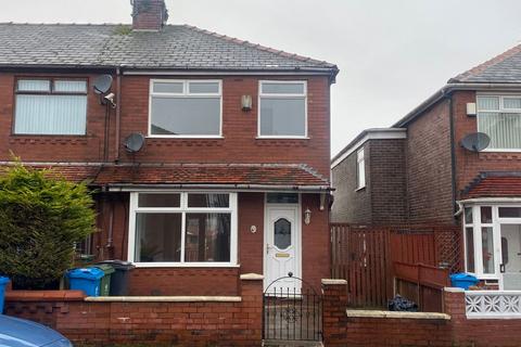 3 bedroom end of terrace house for sale, 19 Jowett Street, Watersheddings, Oldham , OL1