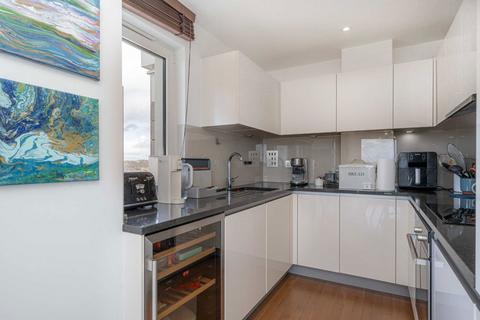 3 bedroom flat for sale, Henry Macaulay Avenue, Kingston Upon Thames KT2