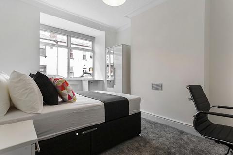 undefined, Irlam Avenue, Eccles, Manchester, Greater Manchester, M30