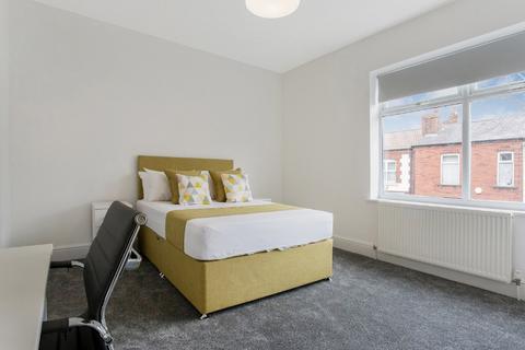 undefined, Irlam Avenue, Eccles, Manchester, Greater Manchester, M30