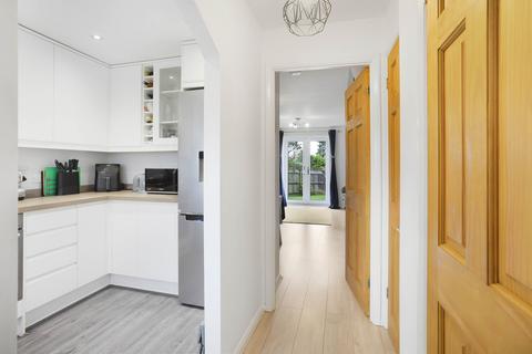 2h Cotswold Road, Sutton, SM2 5NL