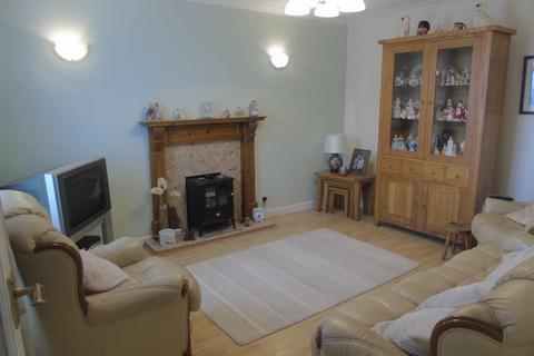 3 bedroom detached house for sale, Ffosyceiliog, Llannon, Llanelli