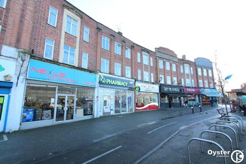 4 bedroom flat to rent, Kenton Lane, Harrow, HA3