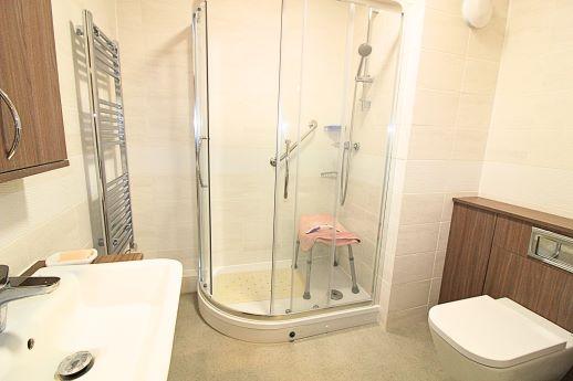 Shower small