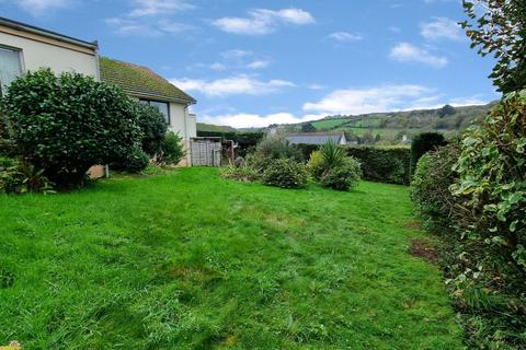 3 bedroom detached bungalow for sale, Castel Wary Close, Helston