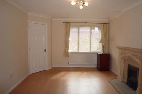 3 bedroom terraced house to rent, 24 Burnside Close, Ws, SK9 1EL