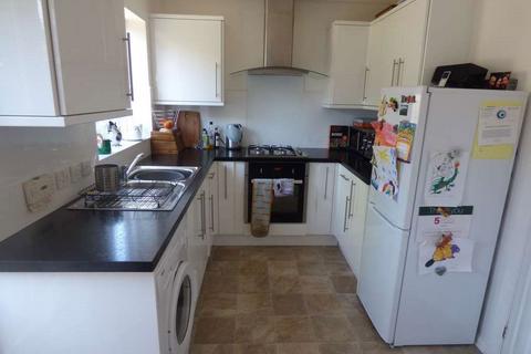 3 bedroom terraced house to rent, 24 Burnside Close, Ws, SK9 1EL