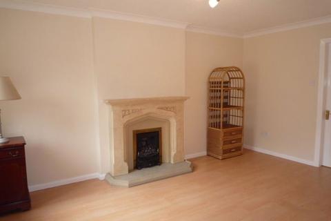 3 bedroom terraced house to rent, 24 Burnside Close, Ws, SK9 1EL