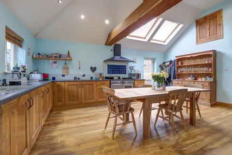 4 bedroom semi-detached house for sale, Downfield, Winterborne Stickland