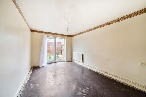 1 bedroom apartment for sale, Jubilee Close, Pinner, Middlesex