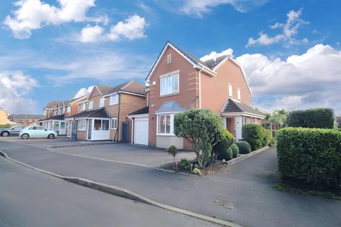 4 bedroom detached house for sale, Larkspur Way, Walsall WS8