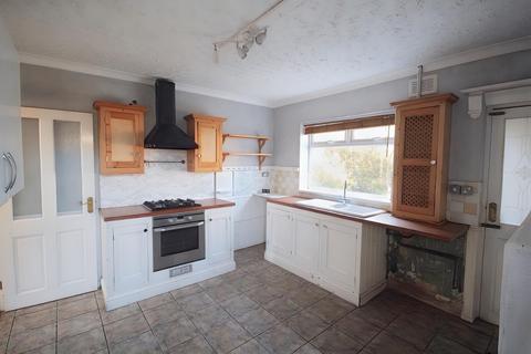 13 Chestnut Drive, Walsall, WS4 1NU