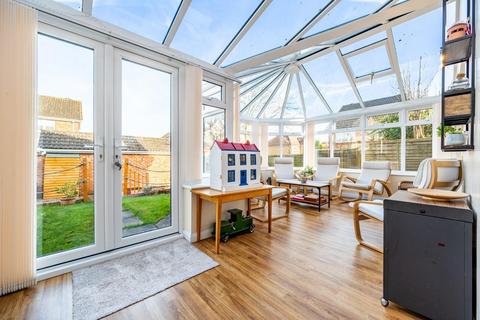 11 Bradley Close, Dunmow, CM6 2PB