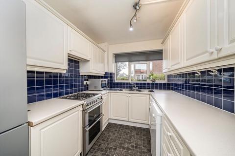 2 bedroom flat for sale, Constance Road, Whitton TW2