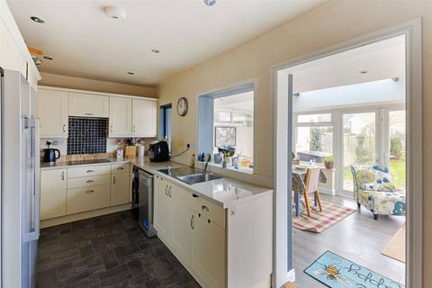 3 bedroom semi-detached house for sale, Orchard Avenue, Broadway, Worcestershire, WR12