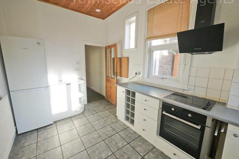 1 bedroom flat for sale, Hallowell Road, Northwood HA6