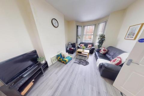 5 bedroom house to rent, Beech Avenue, Nottingham NG7