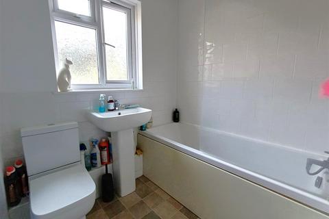 29 Abbey Close, Peacehaven, BN10 7SD