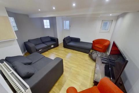 6 bedroom house to rent, Gregory Boulevard, Nottingham NG7