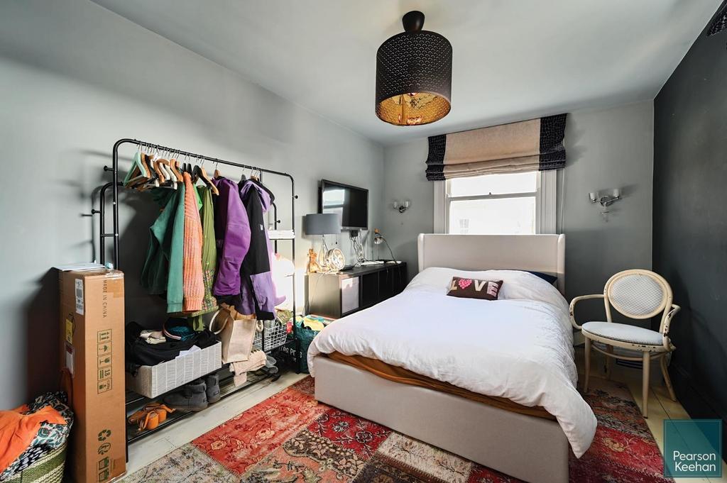 32 Eaton Place, BN2 1 EG (15).jpg