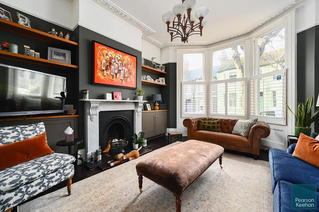 32 Eaton Place, BN2 1 EG (18).jpg