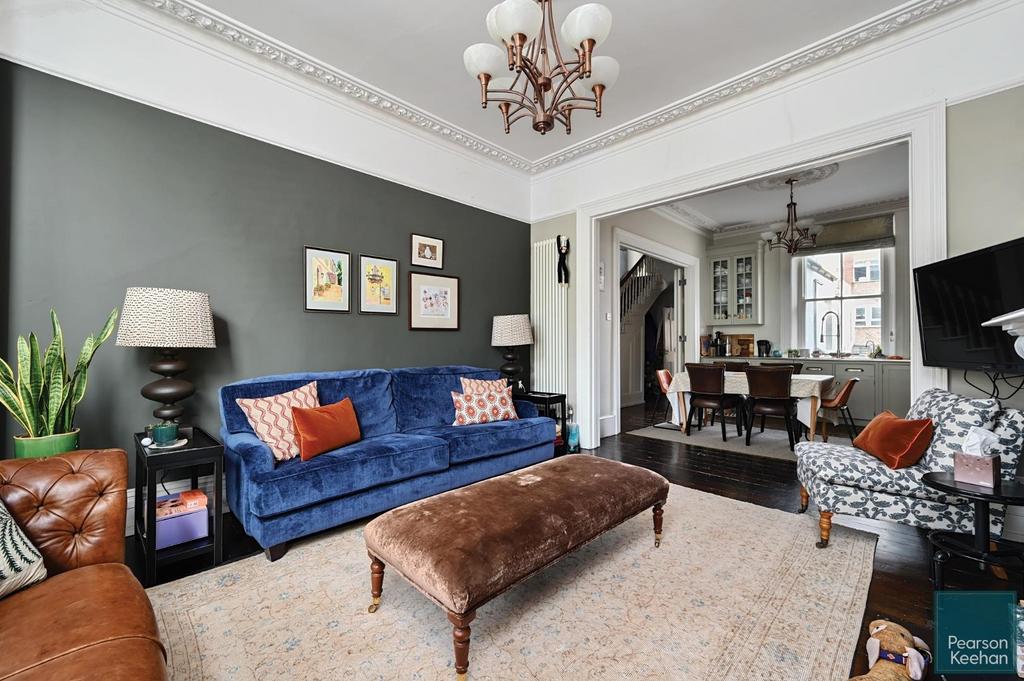 32 Eaton Place, BN2 1 EG (23).jpg