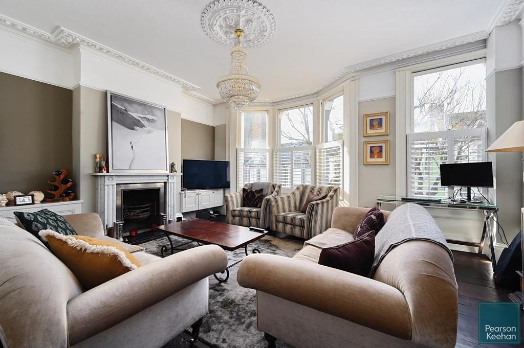 32 Eaton Place, BN2 1 EG (32).jpg