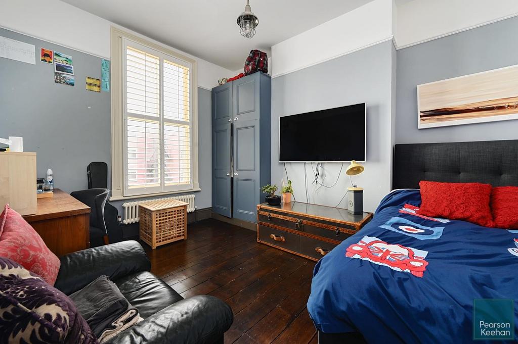 32 Eaton Place, BN2 1 EG (12).jpg