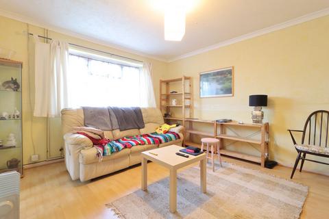 3 bedroom end of terrace house for sale, Manor Drive, Loughborough, LE11