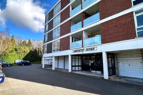 2 bedroom flat to rent, Amethyst Court, Chelmscote Road, Solihull B92