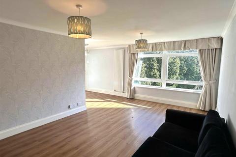 2 bedroom flat to rent, Amethyst Court, Chelmscote Road, Solihull B92