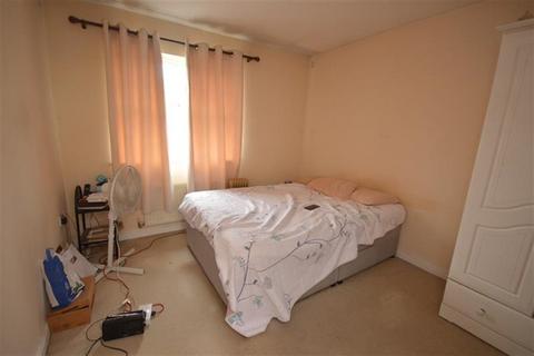2 bedroom flat for sale, Malyon Close, Braintree, CM7