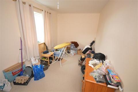 2 bedroom flat for sale, Malyon Close, Braintree, CM7