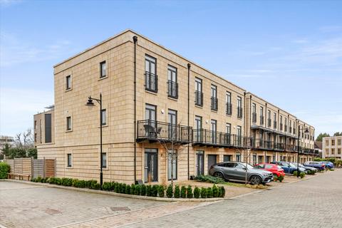 3 bedroom townhouse for sale, Summerbee Drive, Cheltenham, Gloucestershire, GL51