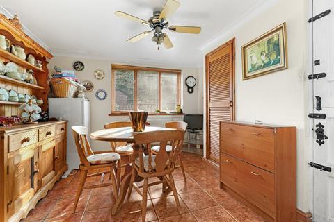 undefined, Finchampstead RG40