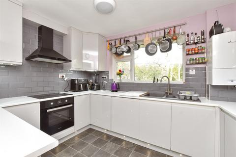 Flat 5, Oak House Oakfield Drive, Reigate, RH2 9NY