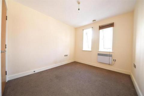 1 bedroom house to rent, High Street, London