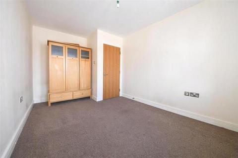 1 bedroom house to rent, High Street, London