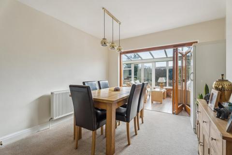 3 bedroom semi-detached house for sale, Botley Road, Chesham, Buckinghamshire, HP5